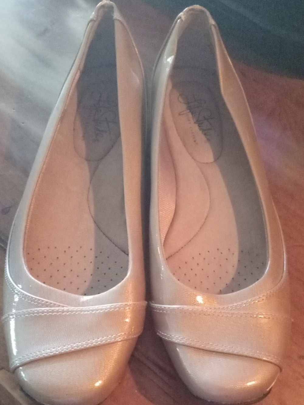 Life Stride Women’s Patent Ballet Flats in Nude